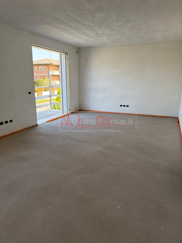 SELVAZZANO - (Rif.V084-s) - Proponiamo in vendita nuova casa singola al grezzo, situata in una de...