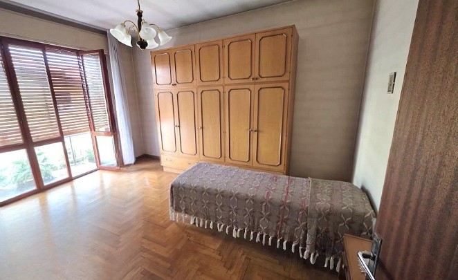 S.DOMENICO - (Rif.V820-s) - proponiamo in vendita esclusiva  casa singola da rimodernare, dispost...