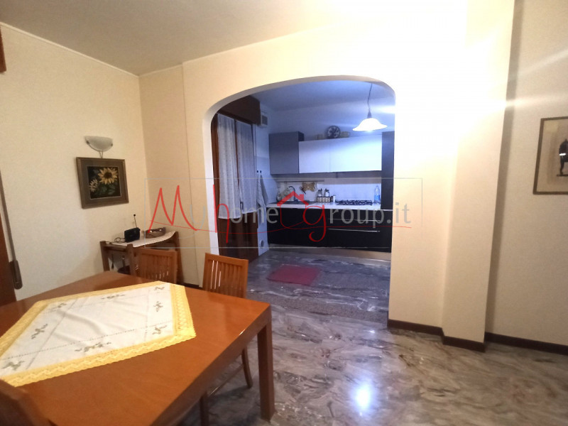 VOLTABAROZZO (RIF: A1603-R): In ottima posizione, su piccola palazzina di sole 6 unità, piano ria...