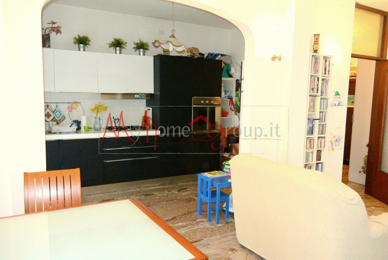 VOLTABAROZZO (RIF: A1603-R): In ottima posizione, su piccola palazzina di sole 6 unità, piano ria...