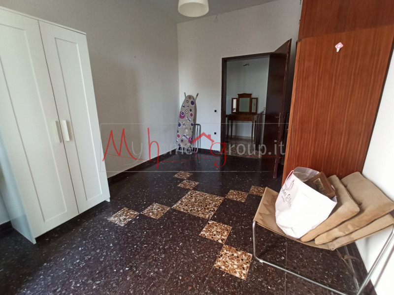 RONCAGLIA (RIF: V1510-R): Situata nel cuore della tranquilla zona di Roncaglia, a soli pochi pass...