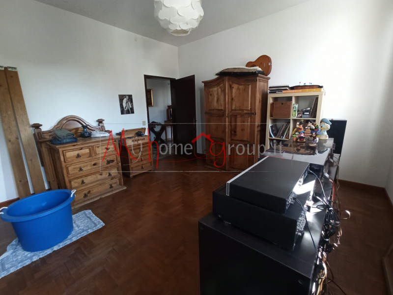 RONCAGLIA (RIF: V1510-R): Situata nel cuore della tranquilla zona di Roncaglia, a soli pochi pass...