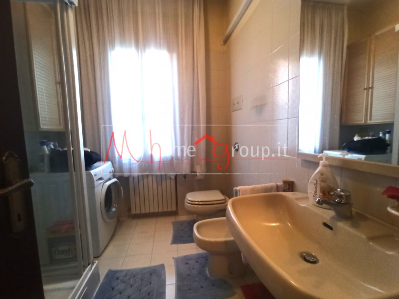 PONTE SAN NICOLO' (RIF: A1031-R): Appartamento al piano terra in bifamiliare. Zona centralissima,...