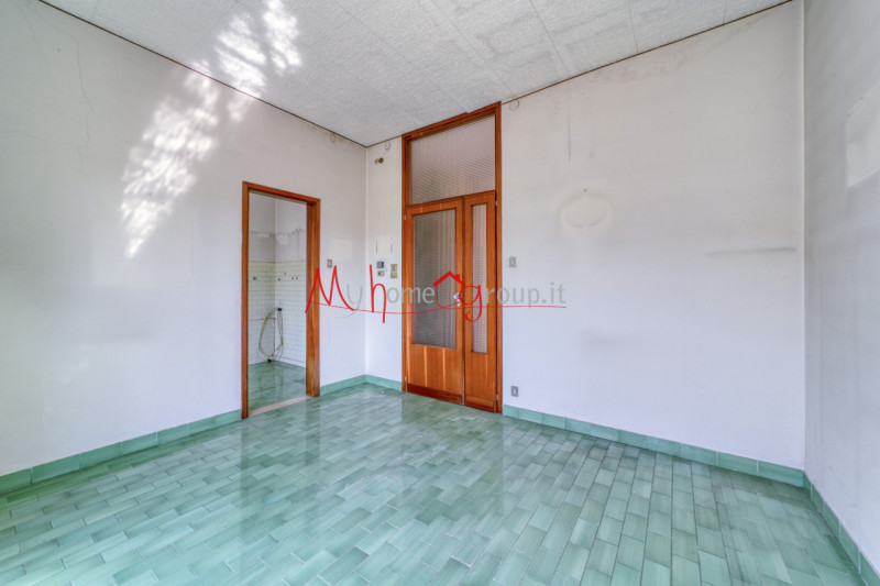 CAMIN (RIF. V0303-R): DA RISTRUTTURARE!!! Casa singola terratetto di ampie dimensioni su un lotto...