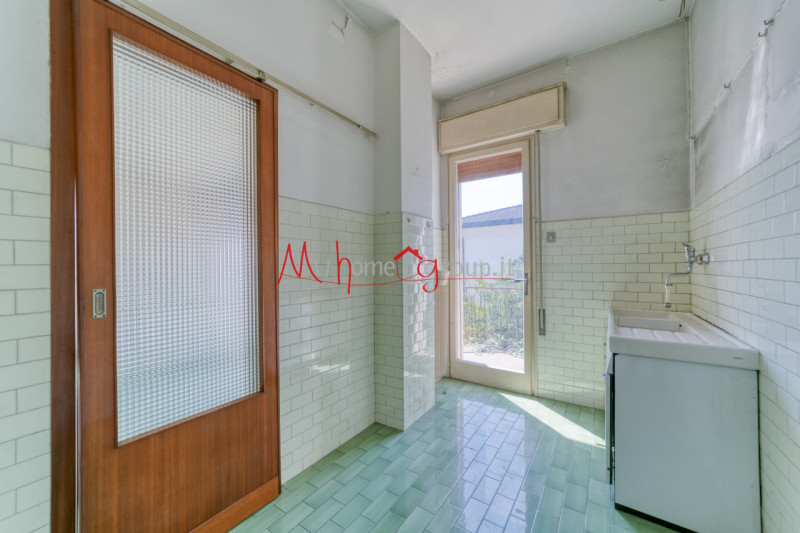 CAMIN (RIF. V0303-R): DA RISTRUTTURARE!!! Casa singola terratetto di ampie dimensioni su un lotto...