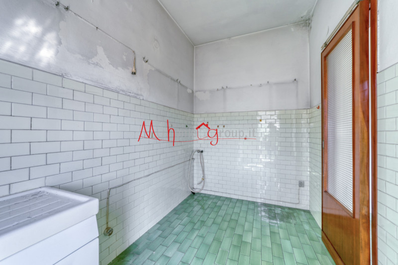 CAMIN (RIF. V0303-R): DA RISTRUTTURARE!!! Casa singola terratetto di ampie dimensioni su un lotto...