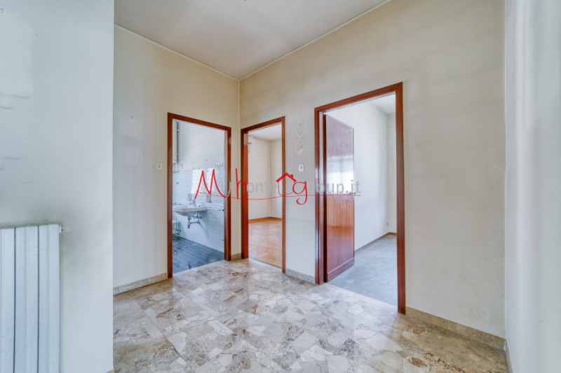 CAMIN (RIF. V0303-R): DA RISTRUTTURARE!!! Casa singola terratetto di ampie dimensioni su un lotto...