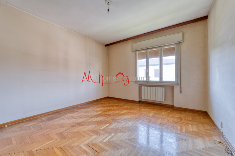 CAMIN (RIF. V0303-R): DA RISTRUTTURARE!!! Casa singola terratetto di ampie dimensioni su un lotto...