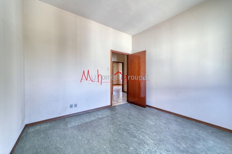 CAMIN (RIF. V0303-R): DA RISTRUTTURARE!!! Casa singola terratetto di ampie dimensioni su un lotto...