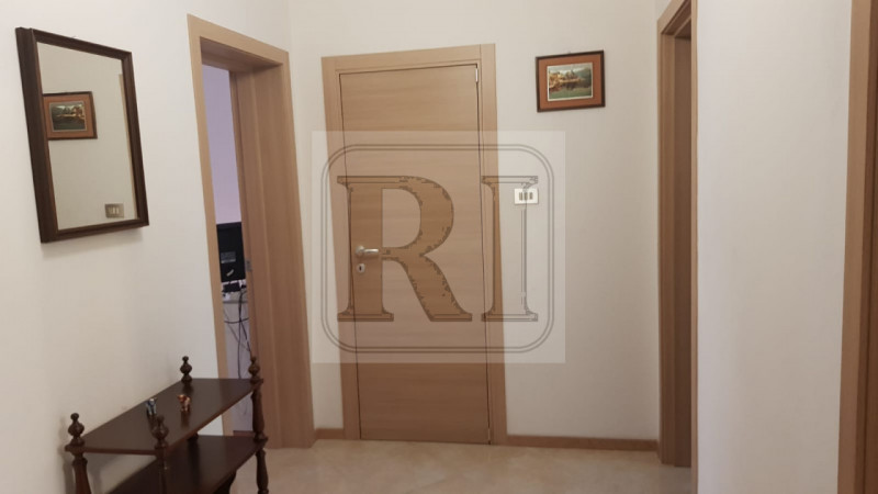 LIMENA - centralissima soluzione ristrutturata a nuovo con ampio ingresso, servizio con doccia fi...