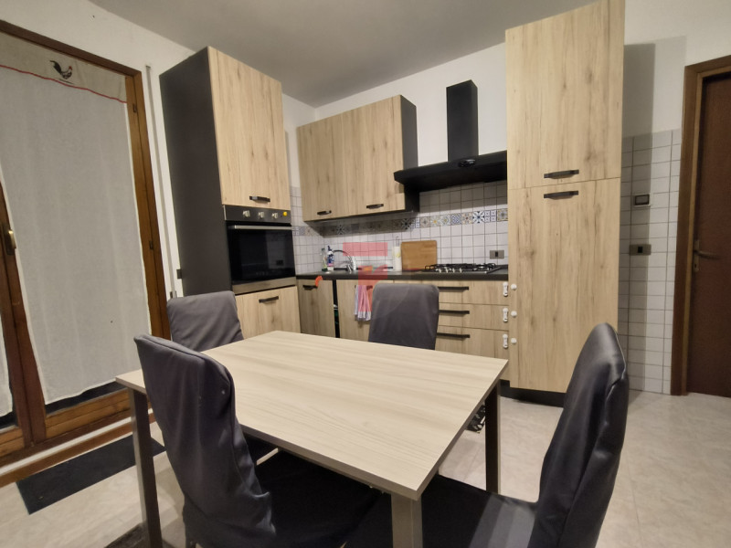 Taggì di Sopra: in un contesto residenziale tranquillo troviamo questo grazioso mini appartamento...