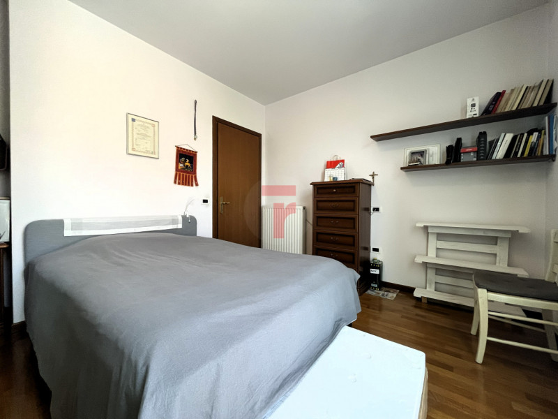 Nel Comune di Limena, in quartiere residenziale a due passi dal centro paese composto prevalentem...