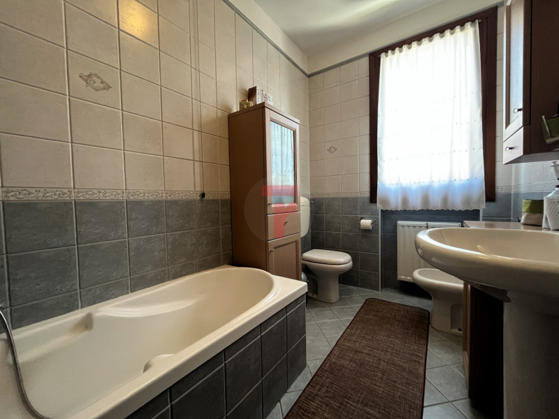 Nel Comune di Limena, in quartiere residenziale a due passi dal centro paese composto prevalentem...