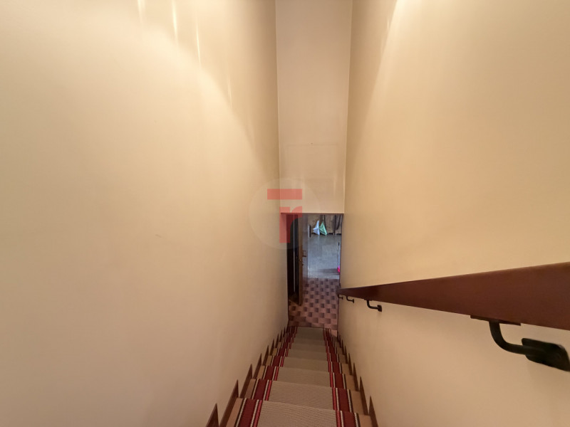 Situata nella zona centrale del paese di Limena a due passi dalle scuole elementari e medie, bibl...