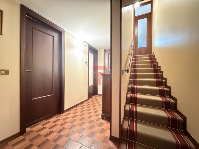Situata nella zona centrale del paese di Limena a due passi dalle scuole elementari e medie, bibl...