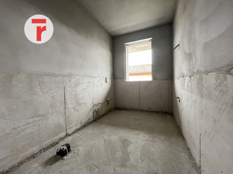 Limena Centro: su strada a senso unico, poco trafficata e in contesto ben abitato, proponiamo una...