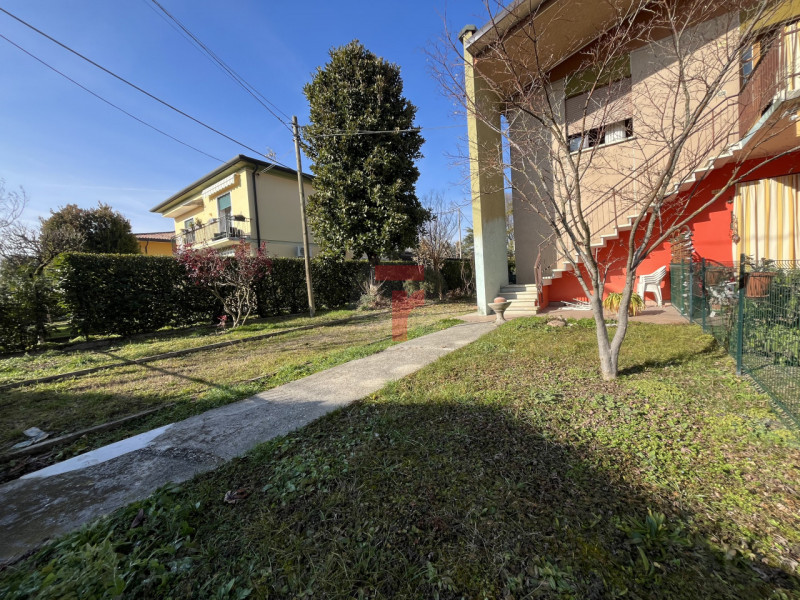 CHE COS'È LA NUDA PROPRIETÀ? 
La nuda proprietà è un diritto reale su una casa che non comprende ...