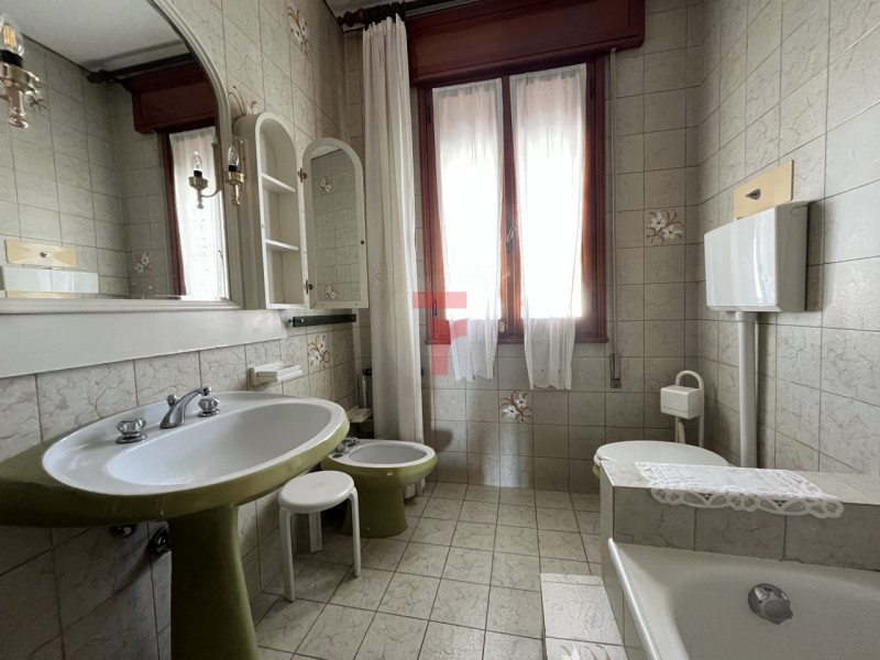 CHE COS'È LA NUDA PROPRIETÀ? 
La nuda proprietà è un diritto reale su una casa che non comprende ...