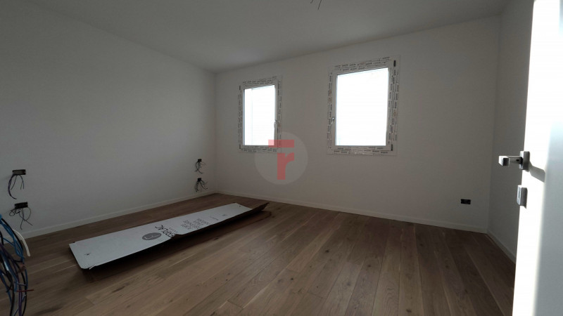 Limena Centro: proponiamo in vendita un appartamento di ultima ristrutturazione in condominio di ...