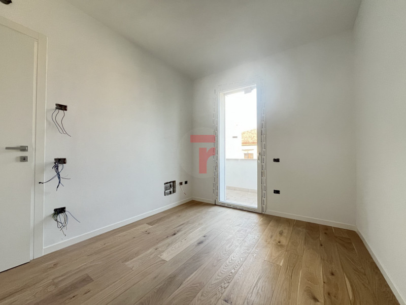 Limena Centro: proponiamo in vendita un appartamento di ultima ristrutturazione in condominio di ...