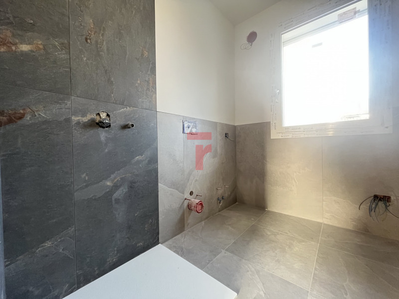 Limena Centro: proponiamo in vendita un appartamento di ultima ristrutturazione in condominio di ...