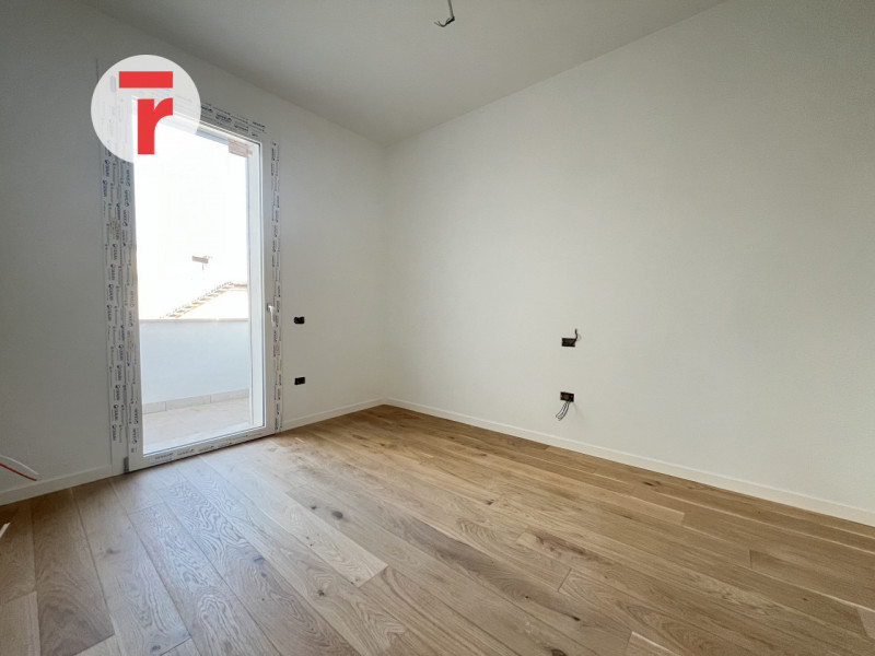 Limena Centro: proponiamo in vendita un appartamento di ultima ristrutturazione in condominio di ...