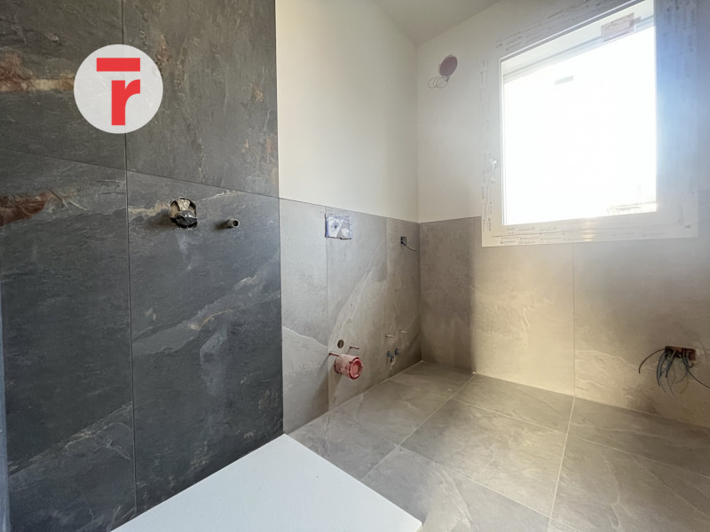 Limena Centro: proponiamo in vendita un appartamento di ultima ristrutturazione in condominio di ...