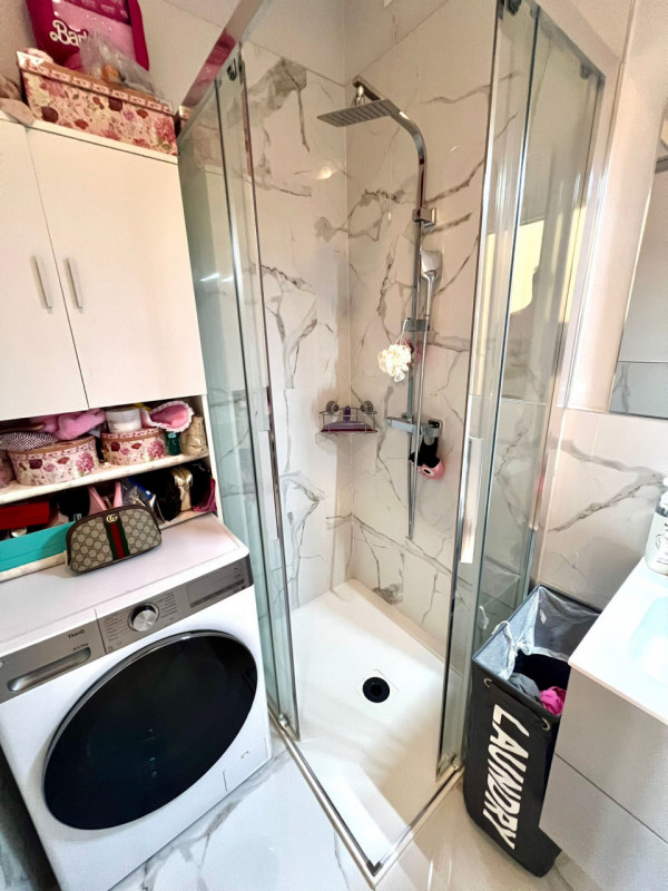 Appartamento a Padova  in contesto con ascensore. 

Tranquillià e comodità ai servizi e al centro...