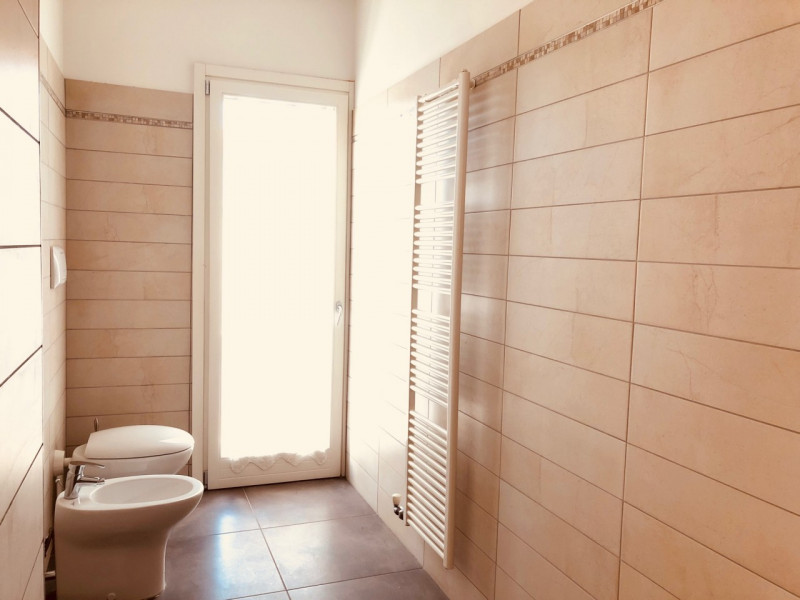 SAVONAROLA ATTICO


Scoprite questo splendido appartamento situato nella ricercata zona di Savona...