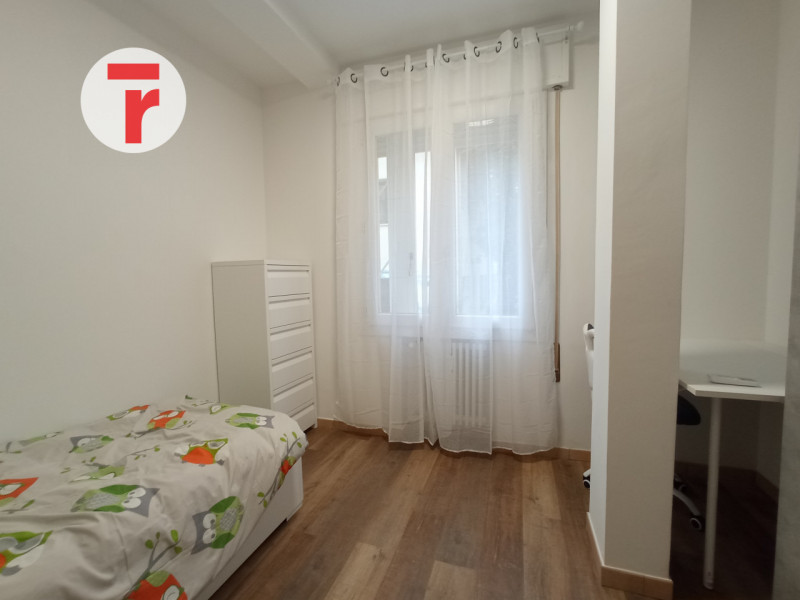 -APPARTAMENTO PER STUDENTI O GIOVANI LAVORATORI-

L’immobile è situato in una zona residenziale d...