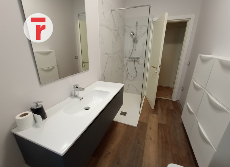 -APPARTAMENTO PER STUDENTI O GIOVANI LAVORATORI-

L’immobile è situato in una zona residenziale d...