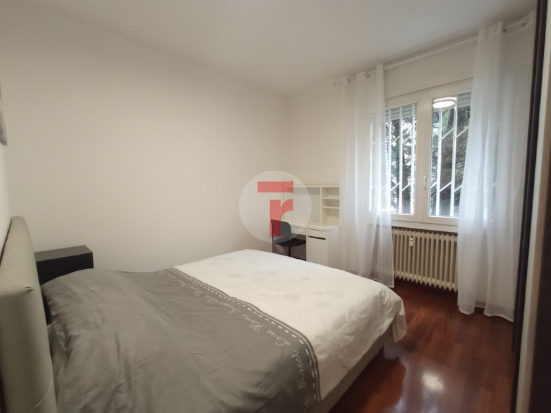 -APPARTAMENTO PER STUDENTI O GIOVANI LAVORATORI-

L’immobile è situato in una zona residenziale d...