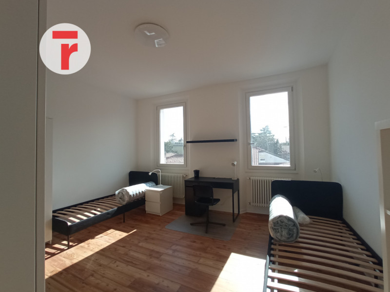 Santissima Trinità - PER STUDENTI -Appartamento al secondo ed ultimo piano di palazzina di poche ...