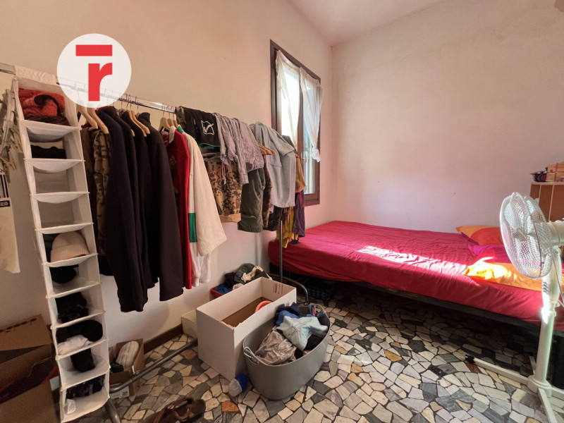 In posizione tranquilla e riservata, all’interno di un condominio con spazio verde condominiale, ...