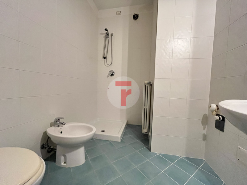 Appartamento inserito all’interno di un contesto residenziale edificato nel 2005, soluzione estre...