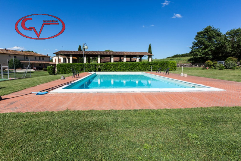 VENDO Attivit&agrave; e Licenze a Bucine &ndash; foto 1