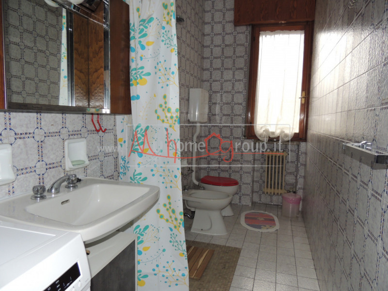 ZONA PIO X - UNIVERSITA': Affittasi stanza singola in appartamento condiviso per lavoratori; l'ap...