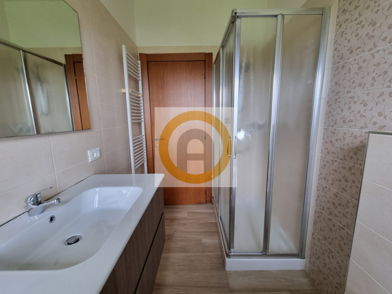 Cerchi ampi spazi e tranquillità a Rossano Veneto?
In un curato contesto di sole 4 unità, proponi...