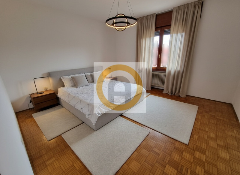 Cerchi ampi spazi e tranquillità a Rossano Veneto?
In un curato contesto di sole 4 unità, proponi...