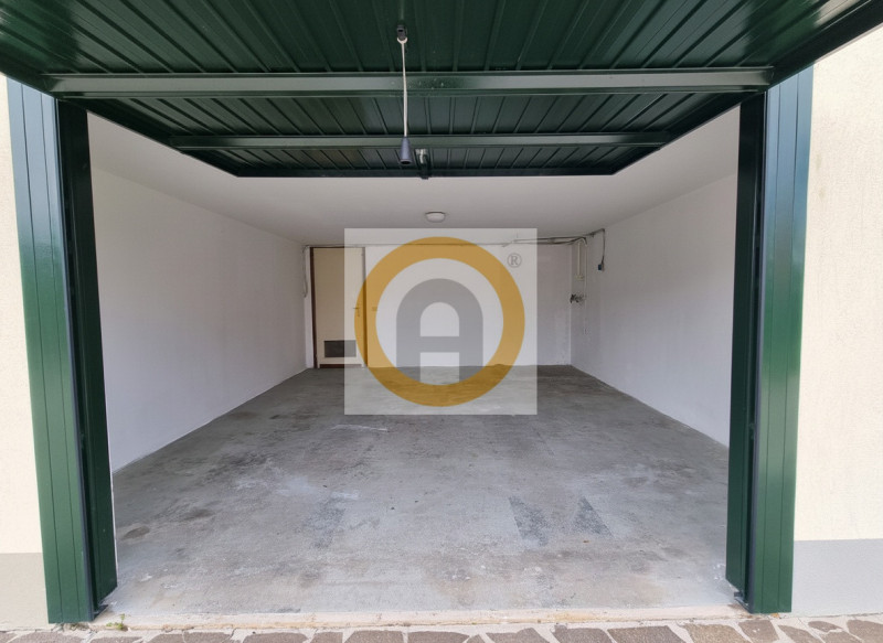 Cerchi ampi spazi e tranquillità a Rossano Veneto?
In un curato contesto di sole 4 unità, proponi...