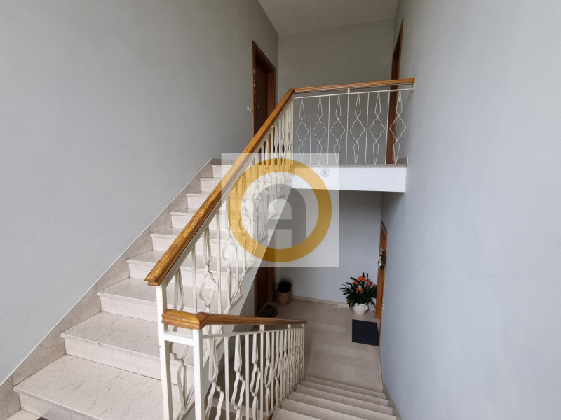 Cerchi ampi spazi e tranquillità a Rossano Veneto?
In un curato contesto di sole 4 unità, proponi...