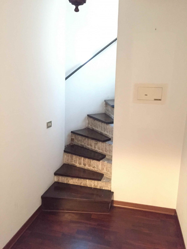 PADOVA CENTRO PIAZZA CASTELLO SIGNORILE PORZIONE DI PALAZZETTO RISTRUTTURATO COMPLETAMENTE (EX CO...