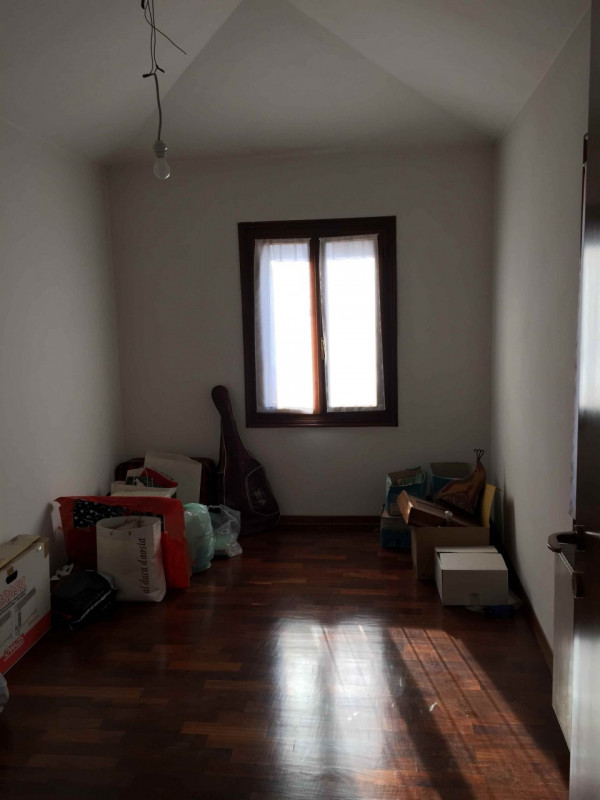 PADOVA CENTRO PIAZZA CASTELLO SIGNORILE PORZIONE DI PALAZZETTO RISTRUTTURATO COMPLETAMENTE (EX CO...