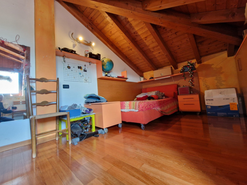 In una delle zone più ricercate di Padova, precisamente nel quartiere San Carlo, proponiamo in ve...