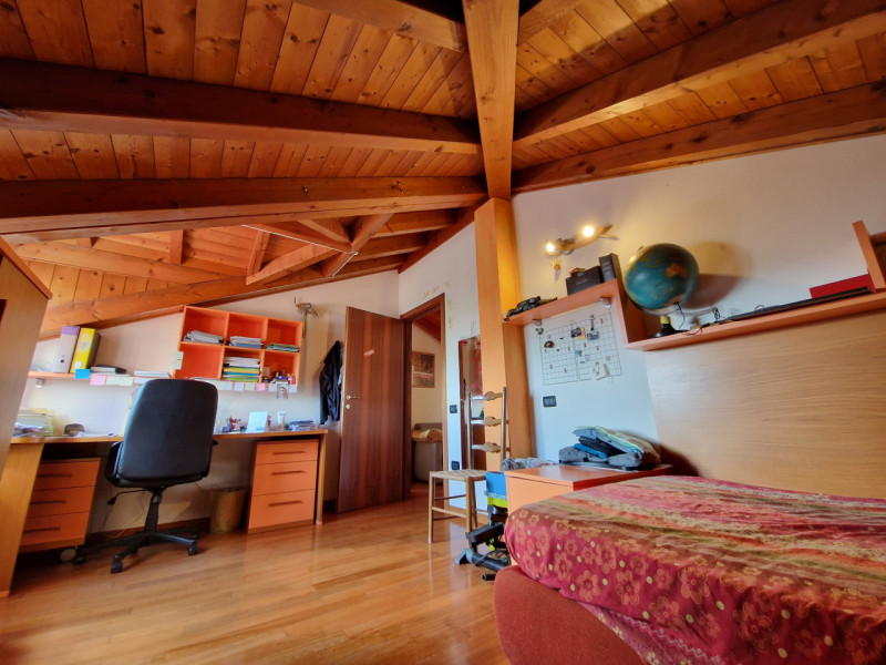 In una delle zone più ricercate di Padova, precisamente nel quartiere San Carlo, proponiamo in ve...