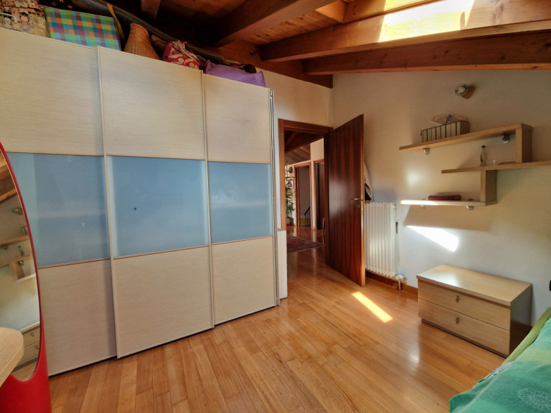 In una delle zone più ricercate di Padova, precisamente nel quartiere San Carlo, proponiamo in ve...