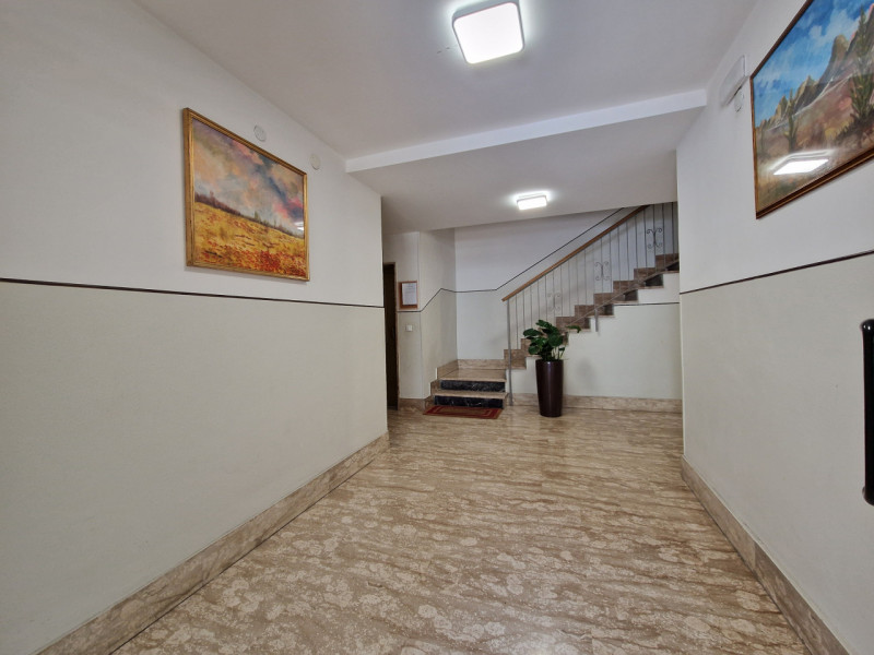 SAN CARLO - Posizione comodissima a tutti i servizi. Inserito in un contesto condominiale molto c...