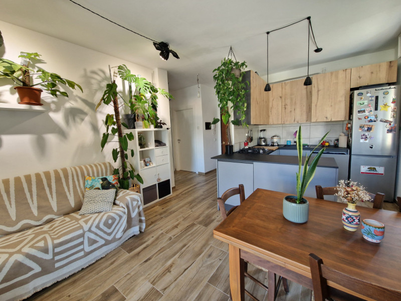 Nel quartiere San Carlo a Padova proponiamo in vendita un appartamento trilocale di 81 mq complet...