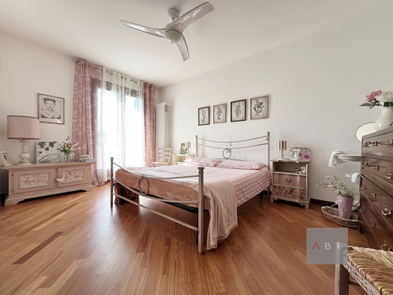 Situata nella frazione di Paviola, casa singola ultimata nel 2023 con finiture di pregio e compos...