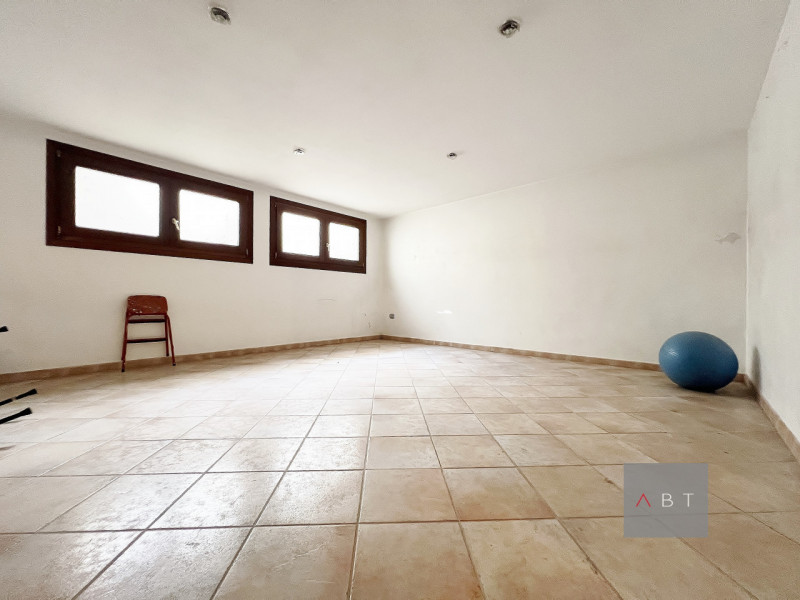 Situata nella frazione di Paviola, casa singola ultimata nel 2023 con finiture di pregio e compos...